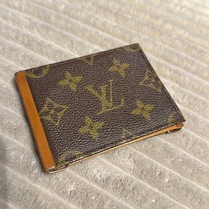 Louis Vuitton 1994 x Saks Fifth Ave tri wallet